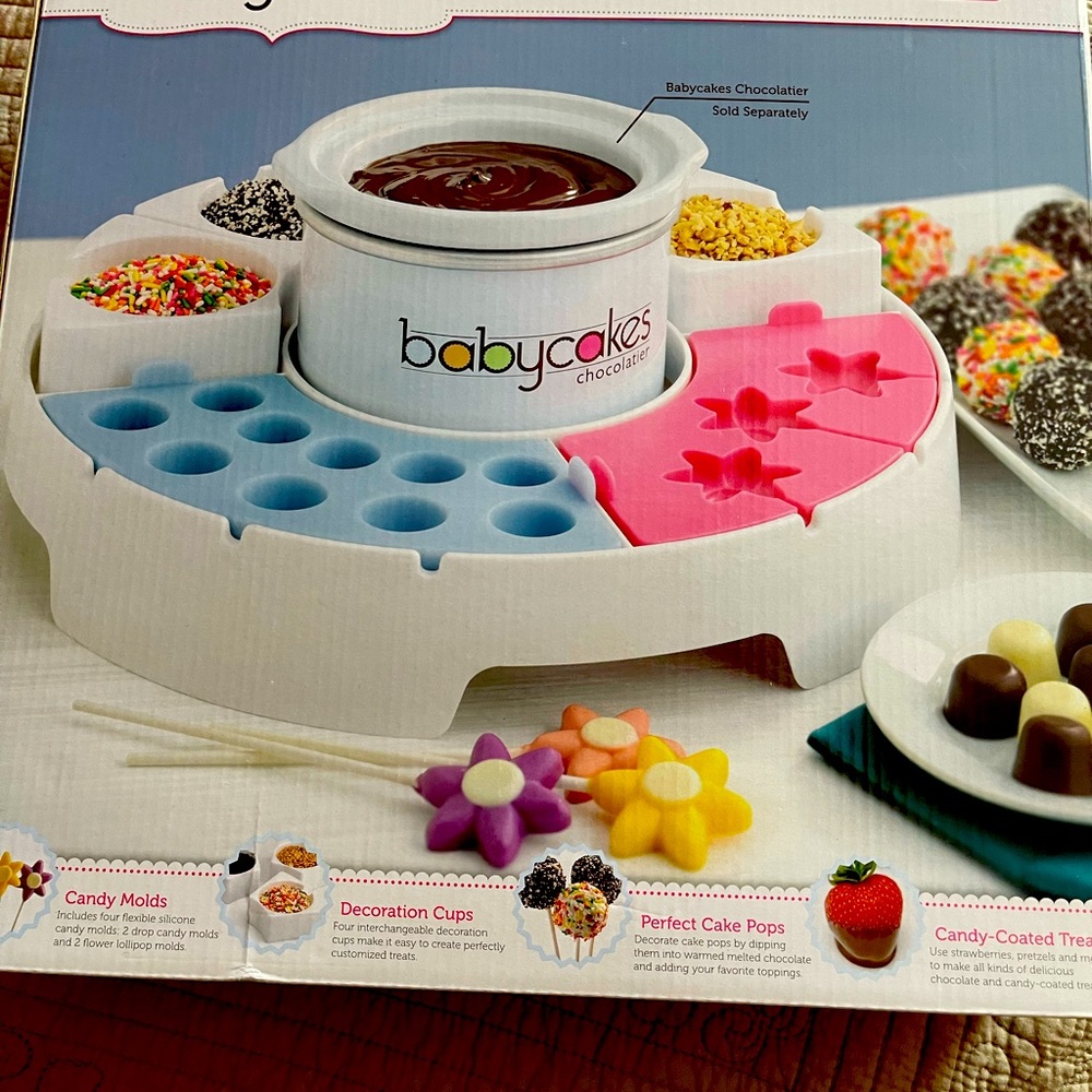 Baby cakes, decoration station. Brand new never even opened.